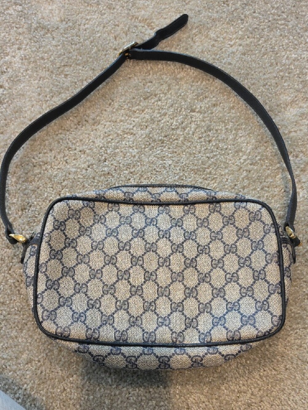 Vintage 1980s Gucci Accessory Collection GG Supreme Navy Camera Bag - Picture 2 of 16